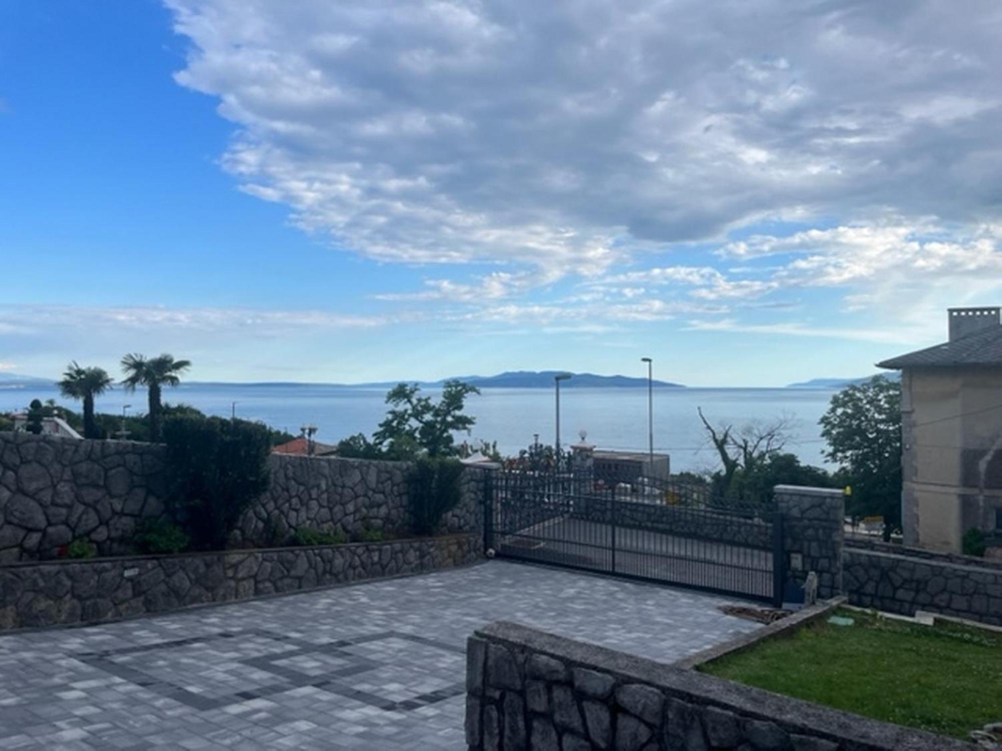 Apartments Villa Sandra Opatija Ngoại thất bức ảnh